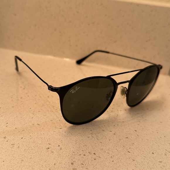 Rayban Sunglasses - Picture 4 of 5